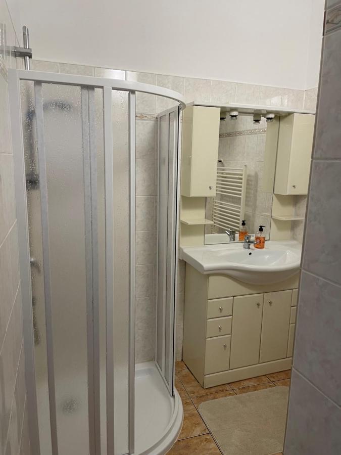 Apartman Netolice 207 Deluxe Eksteriør bilde